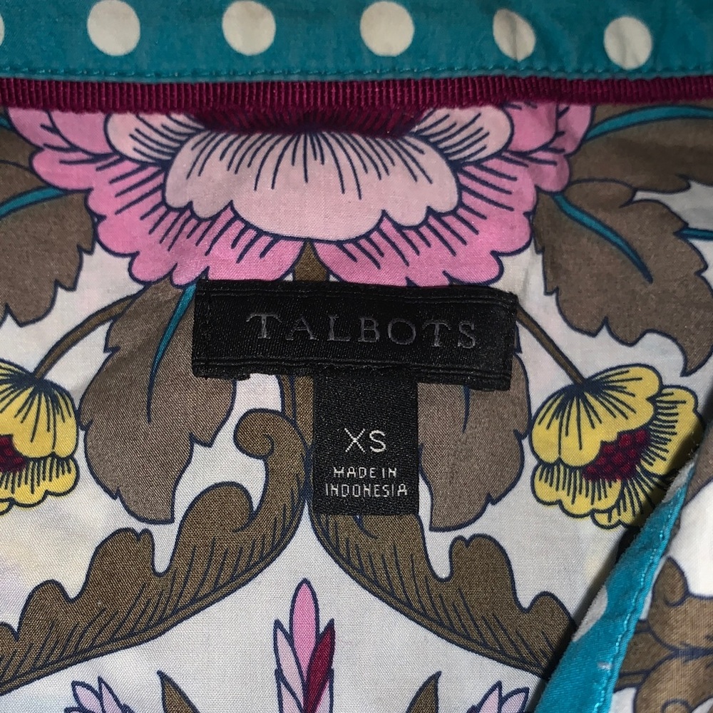 Talbots XS floral button down top - Picture 2 of 5